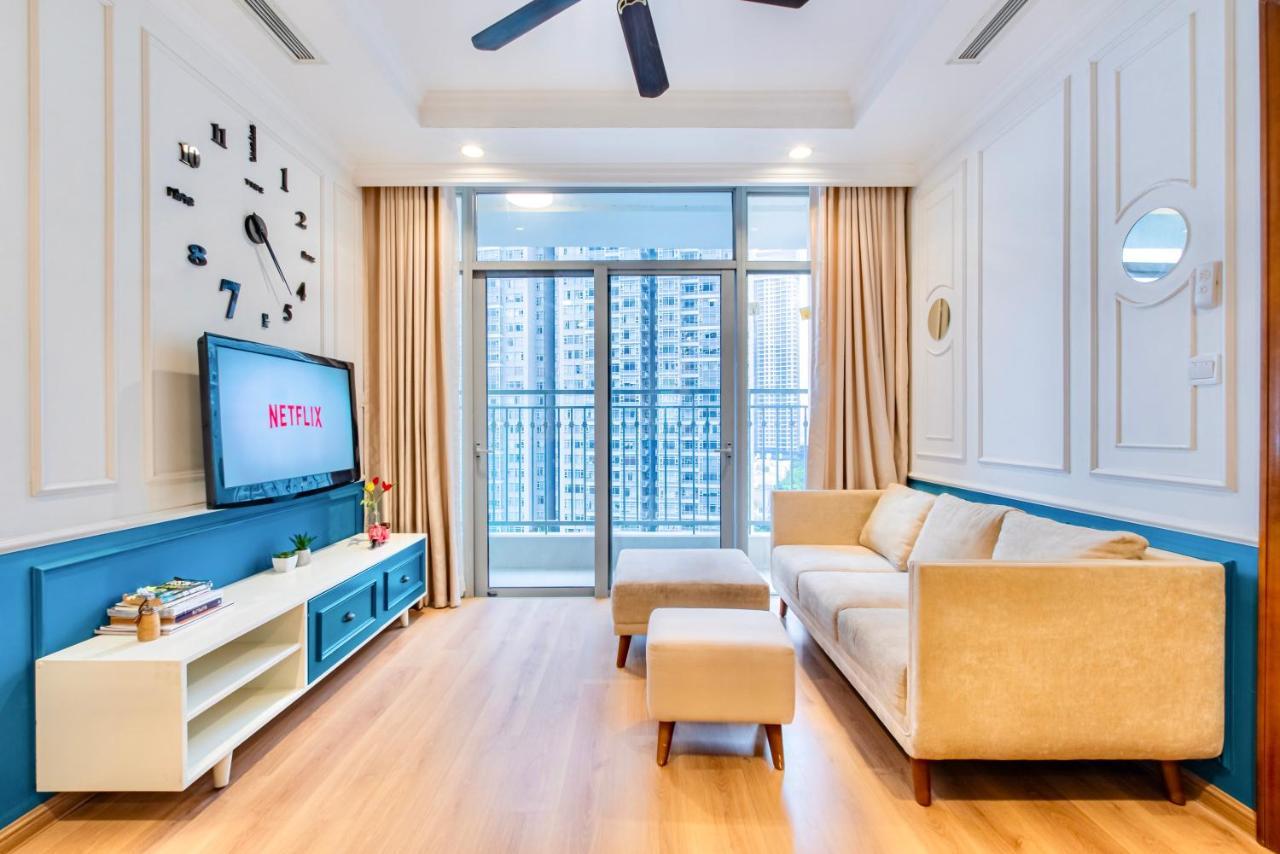 Moxy Hcmc Aparts - Vinhomes Central Park, Ice Rink Hô Chi Minh-Ville Extérieur photo