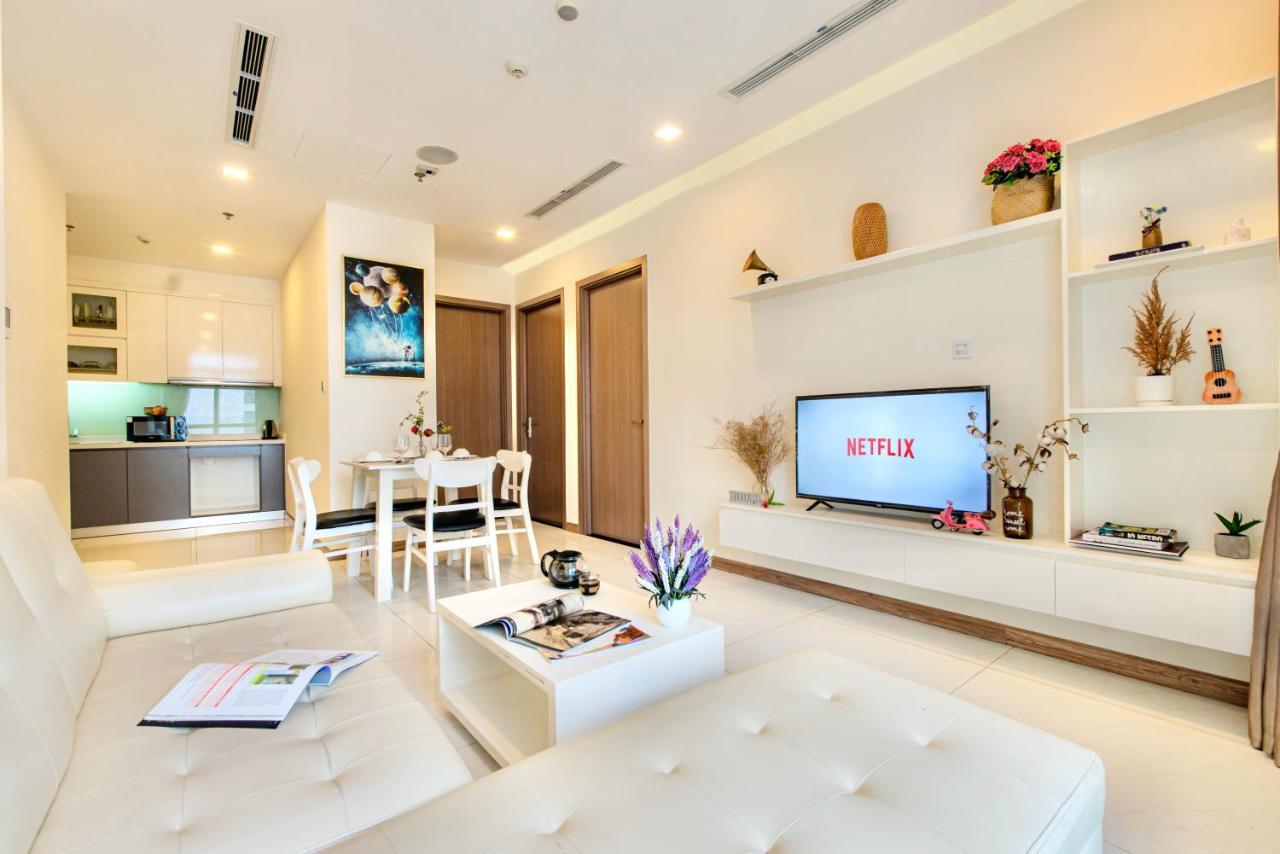 Moxy Hcmc Aparts - Vinhomes Central Park, Ice Rink Hô Chi Minh-Ville Extérieur photo