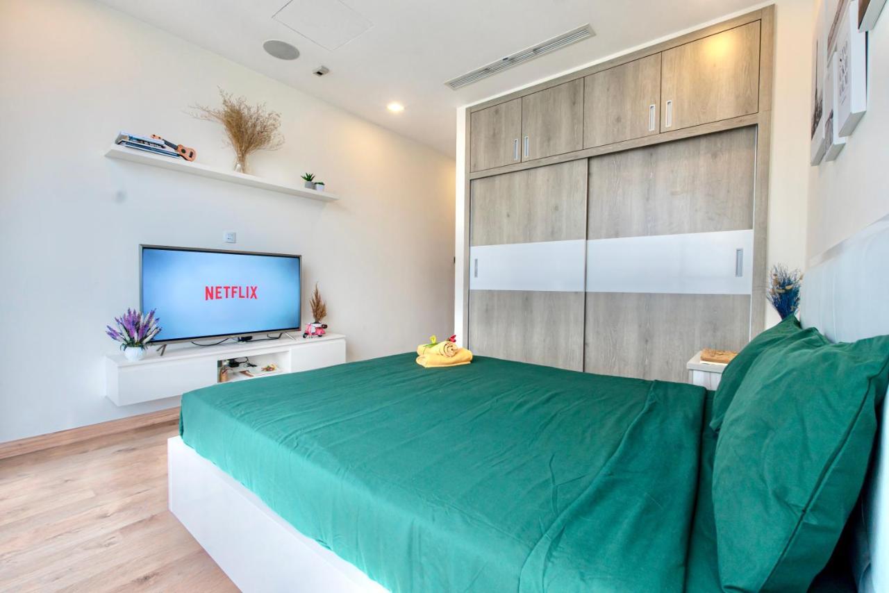 Moxy Hcmc Aparts - Vinhomes Central Park, Ice Rink Hô Chi Minh-Ville Extérieur photo