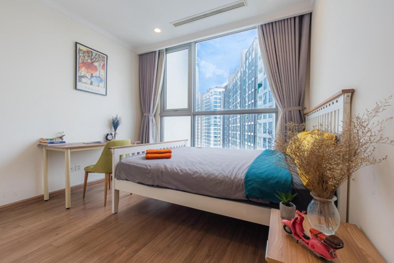 Moxy Hcmc Aparts - Vinhomes Central Park, Ice Rink Hô Chi Minh-Ville Extérieur photo