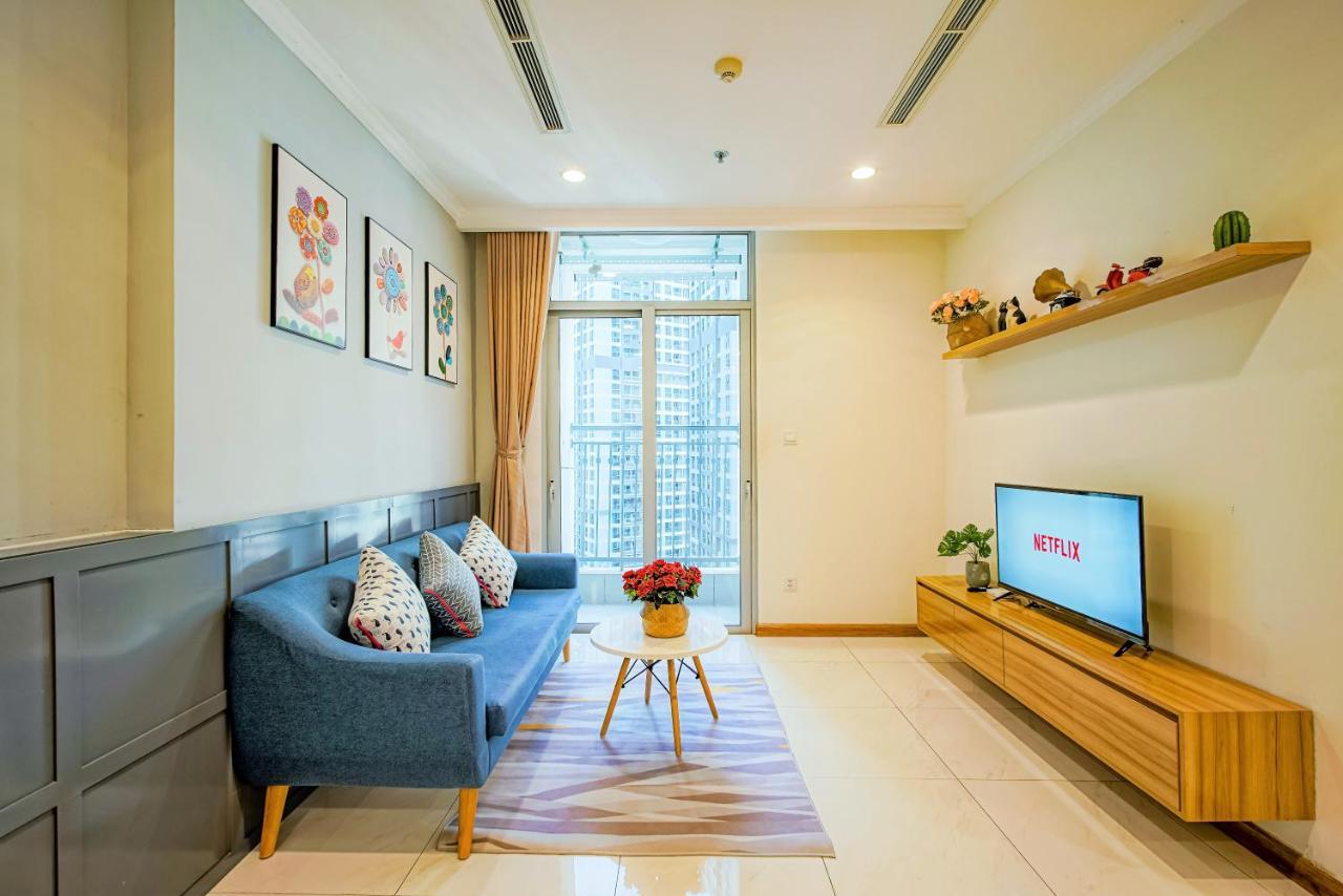 Moxy Hcmc Aparts - Vinhomes Central Park, Ice Rink Hô Chi Minh-Ville Extérieur photo