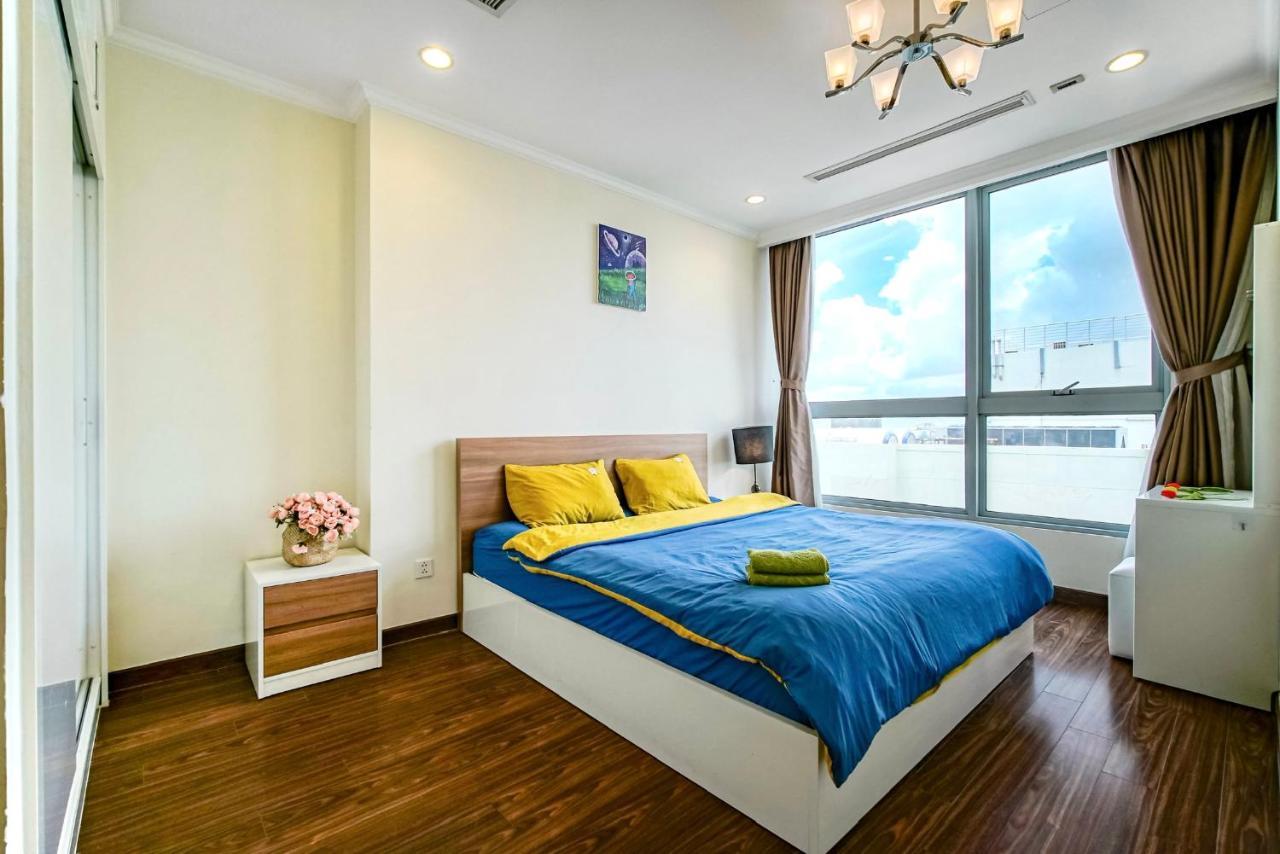 Moxy Hcmc Aparts - Vinhomes Central Park, Ice Rink Hô Chi Minh-Ville Extérieur photo