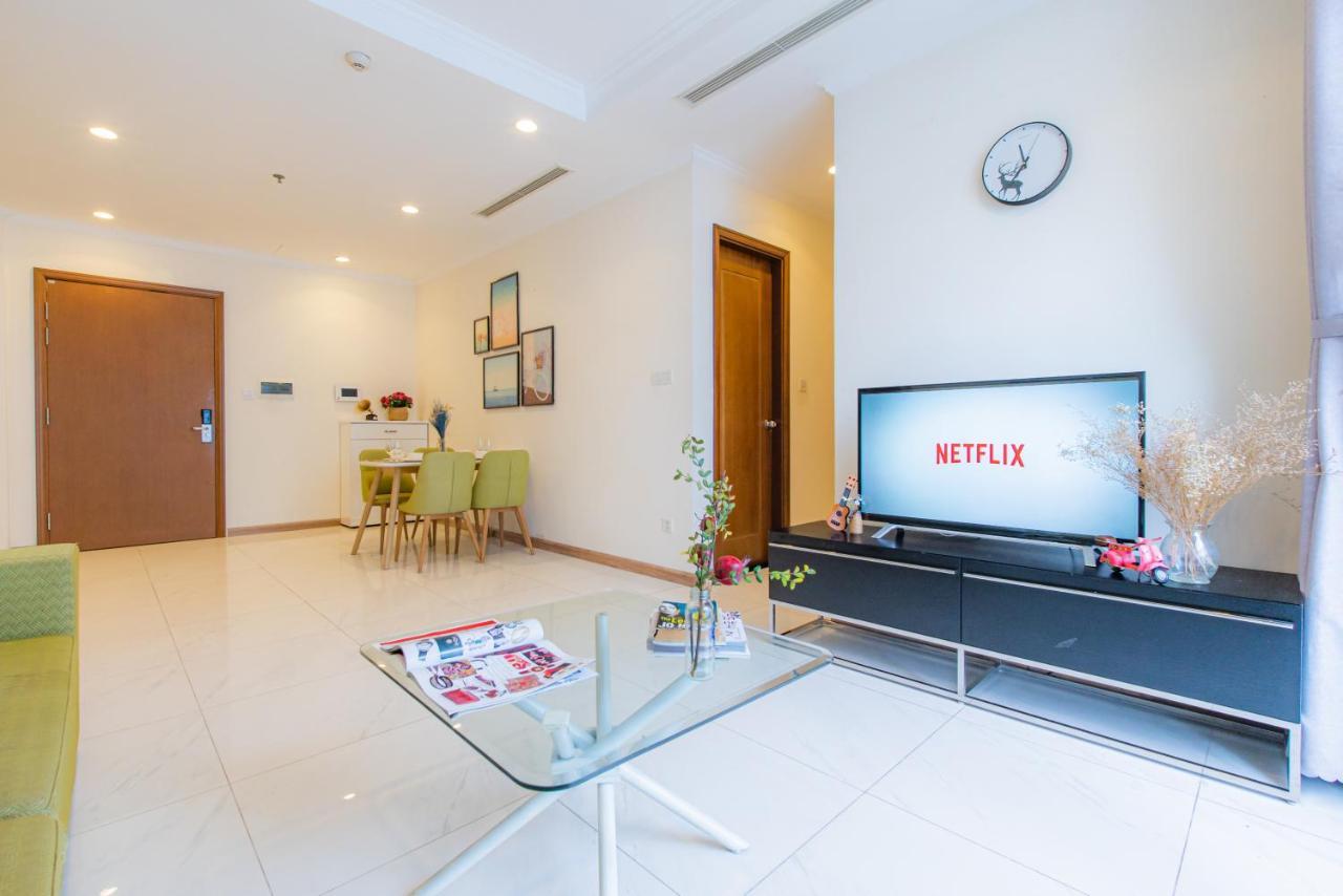 Moxy Hcmc Aparts - Vinhomes Central Park, Ice Rink Hô Chi Minh-Ville Extérieur photo